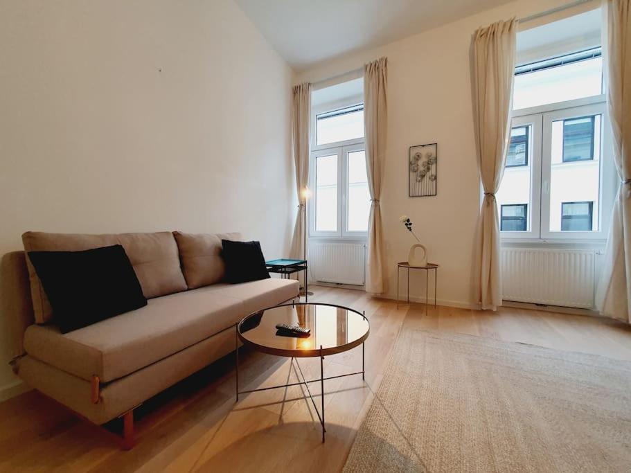 Savoir Vivre Apartments Rosinagasse Viena Exterior foto